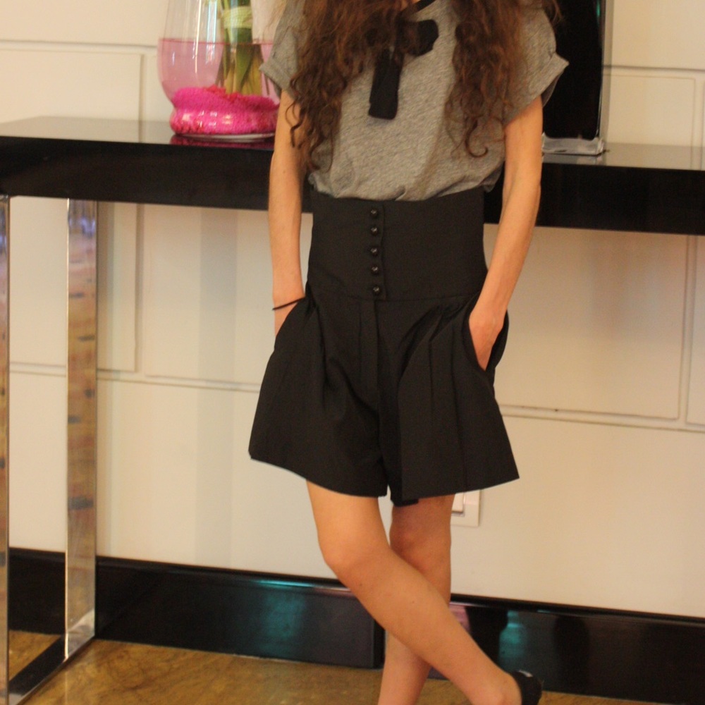 SOLD Cute shorts with buttons and pockets